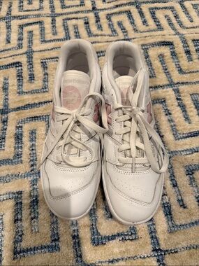 New Balance White Sneakers with Pink Accents - Women's Athletic Shoes
